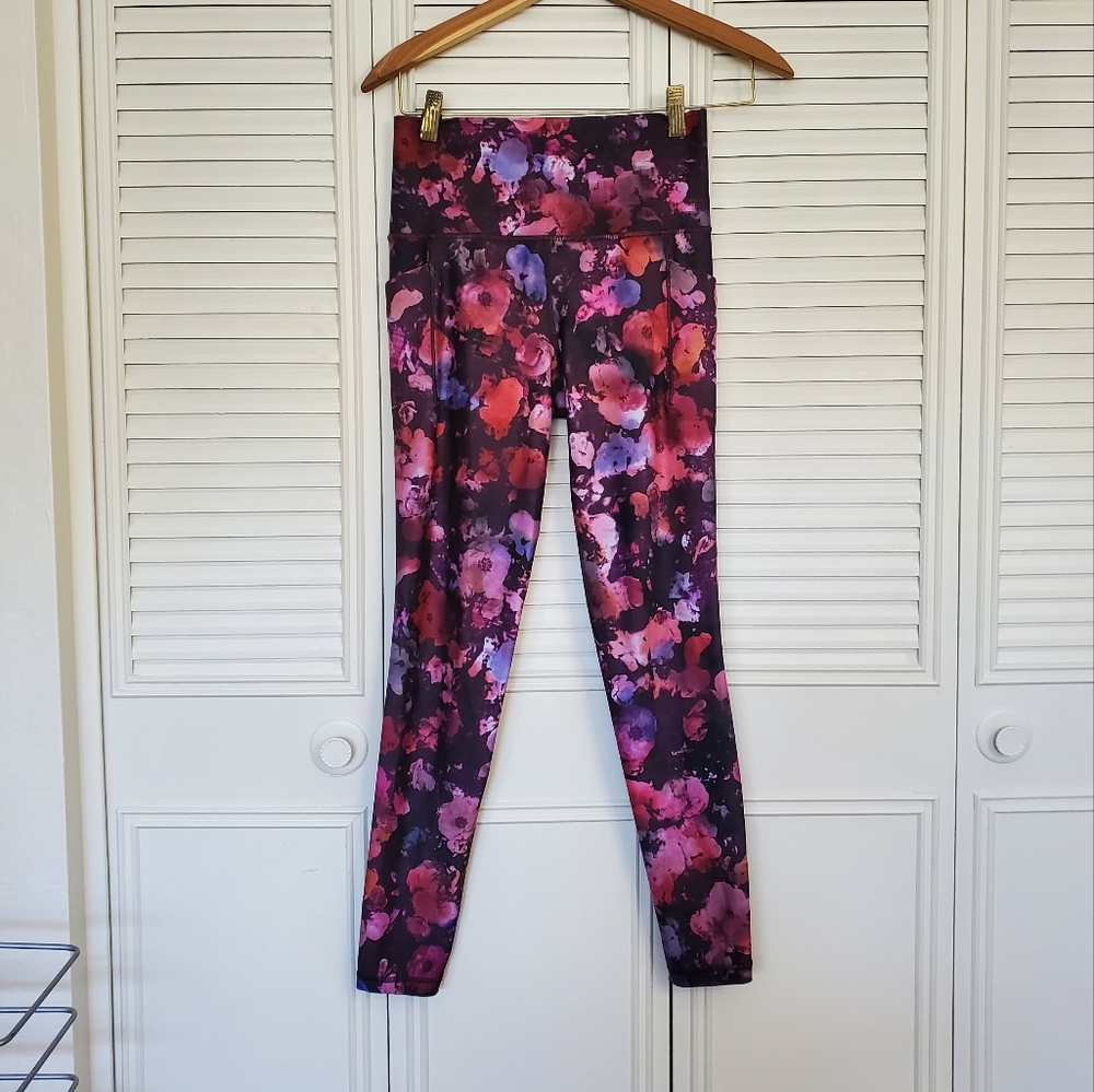Athleta Printed Salutation Stash Pocket Leggings